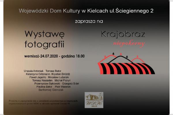 Ostatnie przygotowania do wernisażu II edycji wystawy fotografii „Krajobraz Niepokorny”