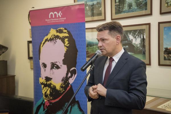 Wernisaż w Muzeum Lat Szkolnych Stefana Żeromskiego - Fot. Małgorzata Chmiel