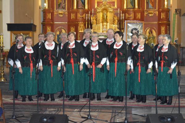 Górnianecki z GOK w Górnie w utworze Matko Bolesna Twe oczy zwróć, Panie Ty widzisz krzyża się nie lękam - wyróżnienie w kategorii zespoły ludowe