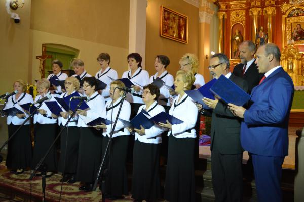 Chór Cantores Stopnicensis z Miejsko-Gminnego Centrum Kultury w Stopnicy w utworze Dobranoc Głowo Święta - II miejsce w kategorii chóry 