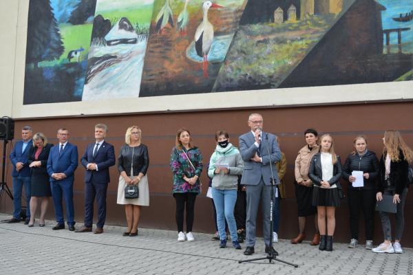 Kim był Władysław Malecki - odsłonięcie tablicy i muralu - foto Krzysztof Herod