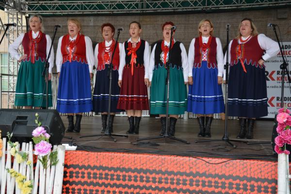 Koncert Laureatów 45. Buskich Spotkań z Folklorem w WDK - foto Krzysztof Herod