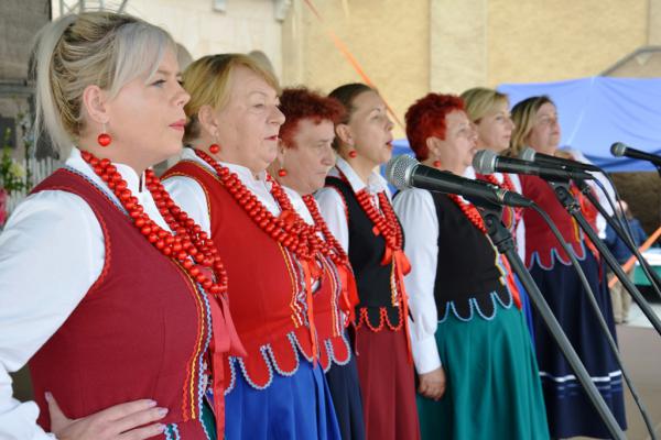 Koncert Laureatów 45. Buskich Spotkań z Folklorem w WDK - foto Krzysztof Herod