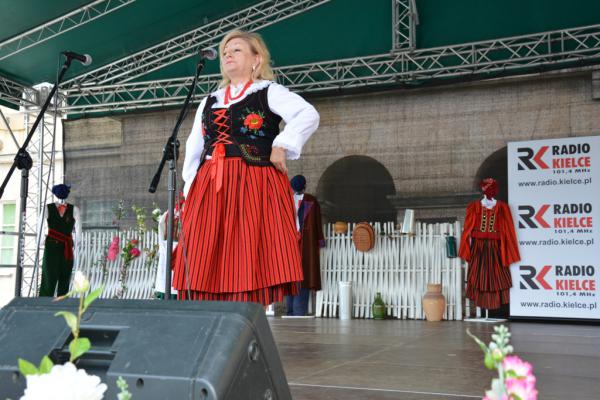 Koncert Laureatów 45. Buskich Spotkań z Folklorem w WDK - foto Krzysztof Herod