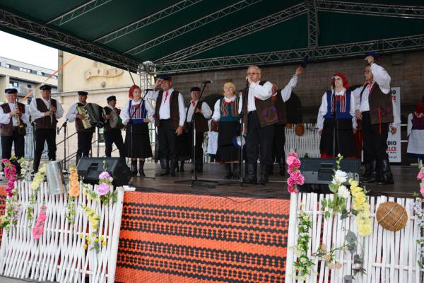 Koncert Laureatów 45. Buskich Spotkań z Folklorem w WDK - foto Krzysztof Herod