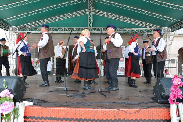 Koncert Laureatów 45. Buskich Spotkań z Folklorem w WDK - foto Krzysztof Herod