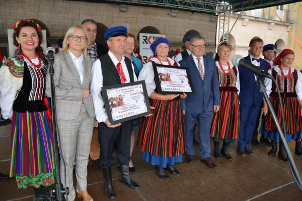 Koncert Laureatów 45. Buskich Spotkań z Folklorem w WDK - foto Krzysztof Herod