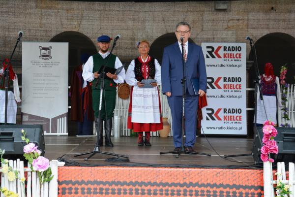 Zwycięzcy 45. Buskich Spotkań Folklorem - foto Krzysztof Herod