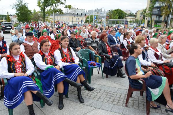 Zwycięzcy 45. Buskich Spotkań Folklorem - foto Krzysztof Herod