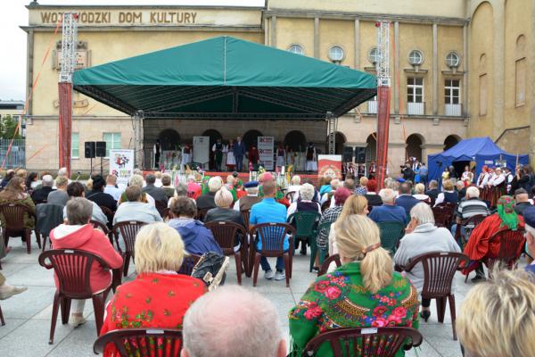 Zwycięzcy 45. Buskich Spotkań Folklorem - foto Krzysztof Herod