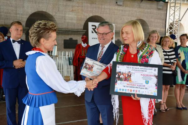 Zwycięzcy 45. Buskich Spotkań Folklorem - foto Krzysztof Herod