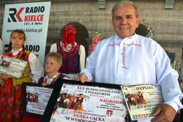 Zwycięzcy 45. Buskich Spotkań Folklorem - foto Krzysztof Herod