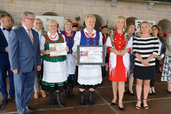 Zwycięzcy 45. Buskich Spotkań Folklorem - foto Krzysztof Herod