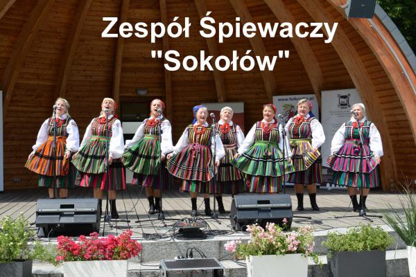 Zespół Śpiewaczy SOKOŁÓW - Stoi wisienka, W niedziele rano - Portal Informacji Kulturalnej