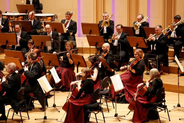 Orkiestra Symfoniczna Filharmonii Świętokrzyskiej - foto Wiktor Deredas