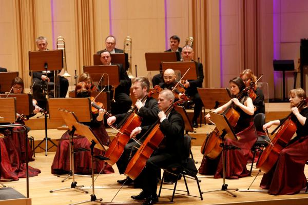 Orkiestra Symfoniczna Filharmonii Świętokrzyskiej - foto Wiktor Deredas