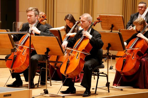 Orkiestra Symfoniczna Filharmonii Świętokrzyskiej - foto Wiktor Deredas