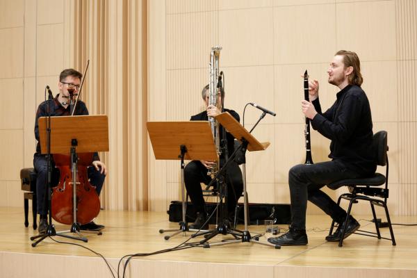 Trio Bastarda - foto Wiktor Deredas