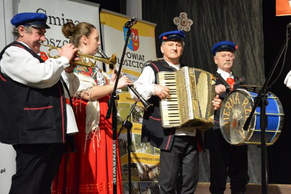 Finał 28. Świętokrzyskiego Konkursu Kolęd i Pastorałek we Włoszczowie - fot. Krzysztof Herod