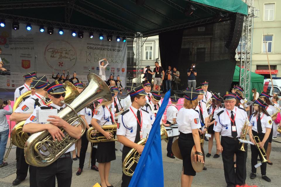 Festiwalowy korowód rozpoczął 44. MHFKMS