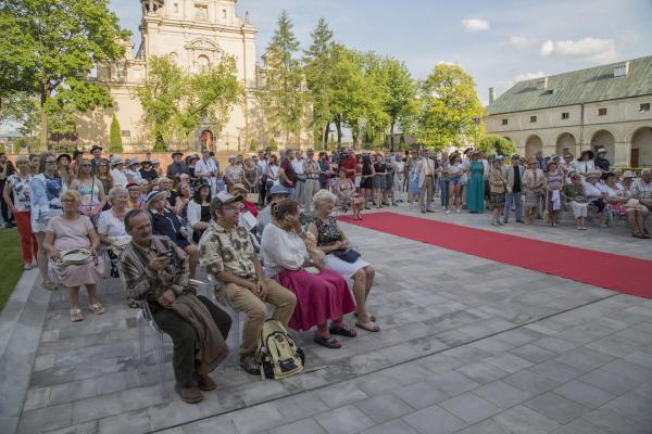 Wernisaż Kapelusze z głów! - Fot. Małgorzata Chmiel