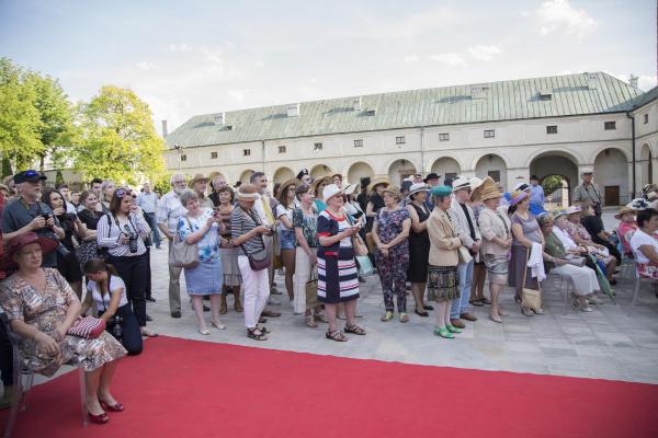 Wernisaż Kapelusze z głów! - Fot. Małgorzata Chmiel