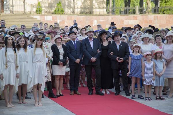 Wernisaż Kapelusze z głów! - Fot. Małgorzata Chmiel