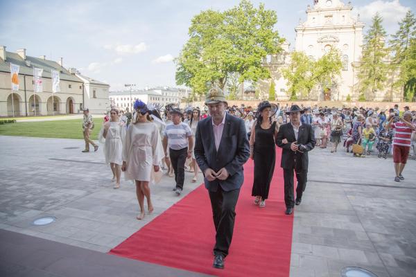 Wernisaż Kapelusze z głów! - Fot. Małgorzata Chmiel