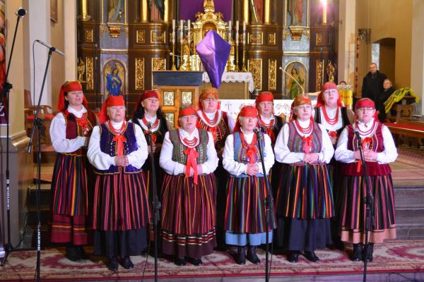 Gminny Zespół Pieśni Ludowej MGOK Daleszyce - II miejsce w kat. zespołów ludowych - Fot. Agnieszka Markiton