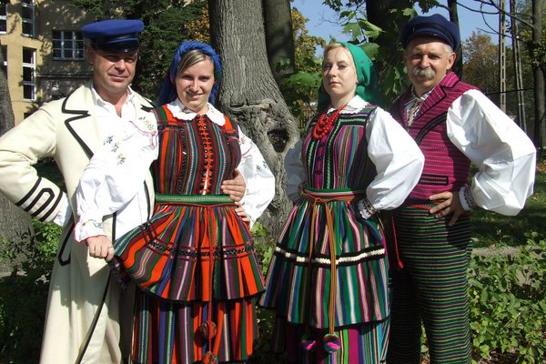 Strój ludowy z regionu świętokrzyskiego - Stroje opoczyńskie