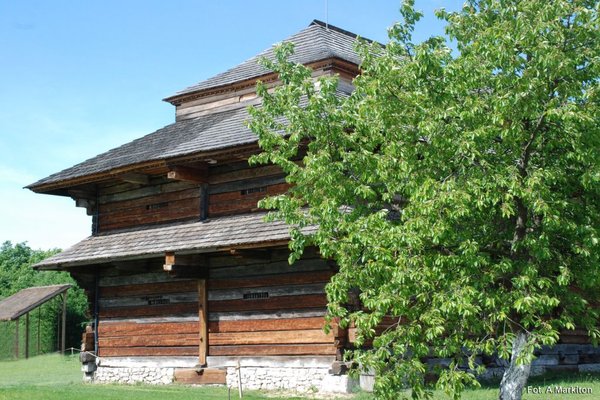 Muzeum Wsi Kieleckiej - Park Etnograficzny w Tokarni