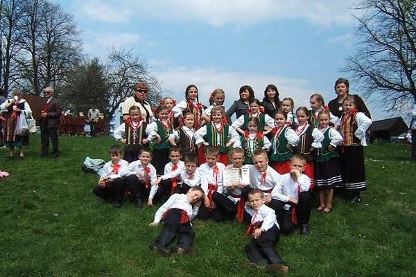 Zespół JODEŁKI - Przegląd Zespołów Folklorystycznych - Ciekoty 2008 Fot. Elżbieta Jamrożek