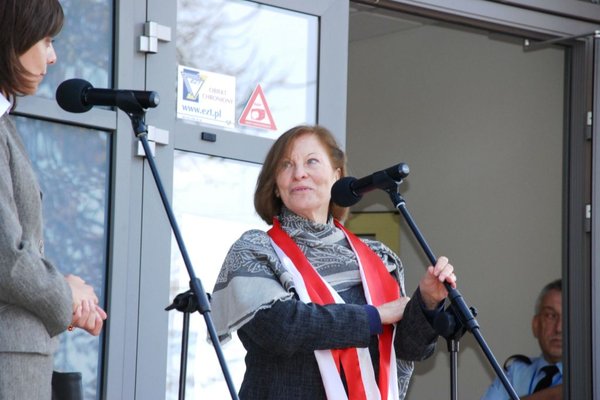 Rita Gombrowicz podczas nadania im. Witolda Gombrowicza Wojewódzkiej Bibliotece Publicznej w Kielcach - Fot. Barbara Jankowska-Piróg