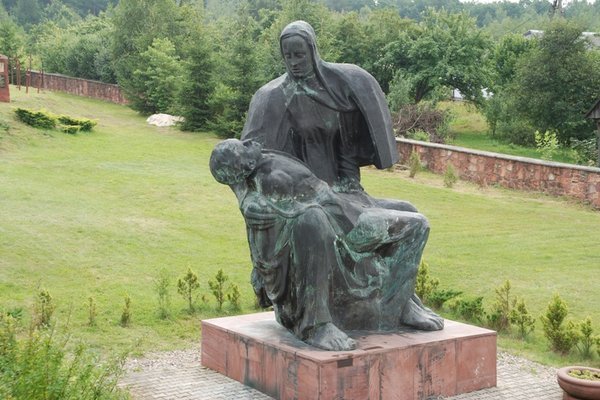 Mauzoleum Martyrologii Wsi Polskiej w Michniowie