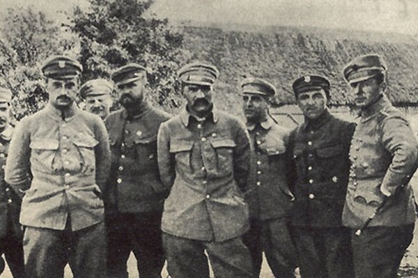 Kielce 1914 roku - Józef Piłsudski w otoczeniu sztabu.