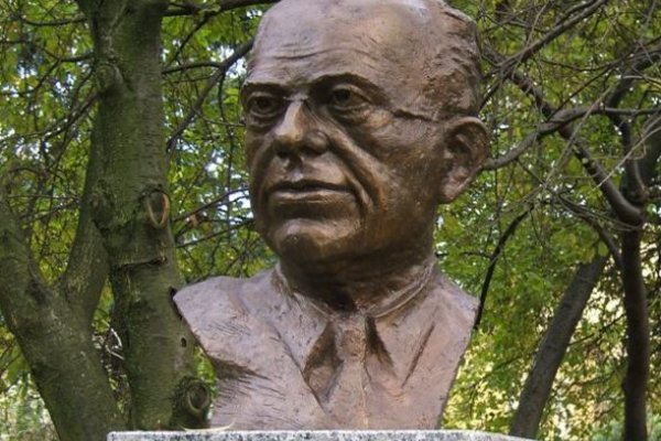 Postument „Stanisław Lem” - Fot. Agnieszka Markiton