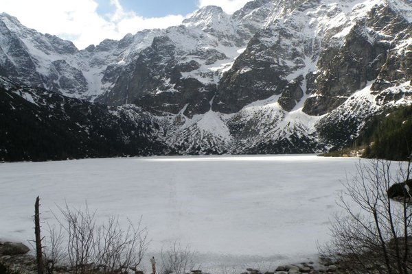 Morskie Oko - W jeziorze żyją pstrągi. Fot. Edyta Ruszkowska