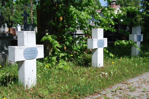 Mogiły legionistów - Fot. Agnieszka Markiton