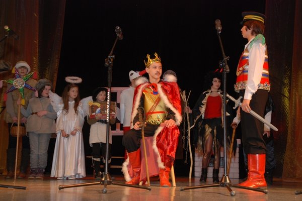 Świętokrzyski Przegląd Zespołów Kolędniczych - Grupa Teatralna przy Miejsko-Gminnym Centrum Kultury w Działoszycach
Fot. Agnieszka Markiton