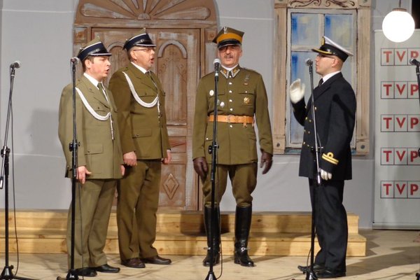 Konkurs Kolęd i Pastorałek - Włoszczowa 2013 - Wojskowy Zespół Wokalny KonsonansFot. Michał Stachurski