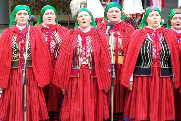 XXXVII Buskie Spotkania z Folklorem - Zespół Śpiewaczy Makoszyńskie PrzepióreczkiFot. Krzysztof Herod