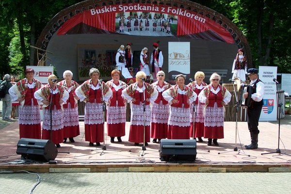 XXXVII Buskie Spotkania z Folklorem - Zespół Śpiewaczy MagoniankiFot. Krzysztof Herod