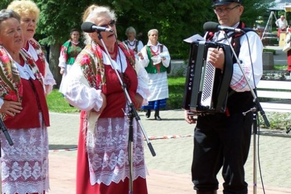 XXXVII Buskie Spotkania z Folklorem - Zespół Śpiewaczy MagoniankiFot. Krzysztof Herod