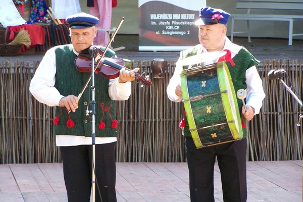 XXXVII Buskie Spotkania z Folklorem - Kapela Zygmunta JakubowskiegoFot. Krzysztof Herod