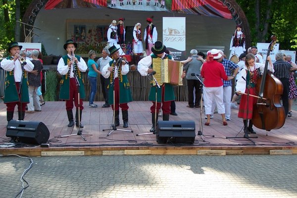 XXXVII Buskie Spotkania z Folklorem - Kapela OlbryszanieFot. Krzysztof Herod