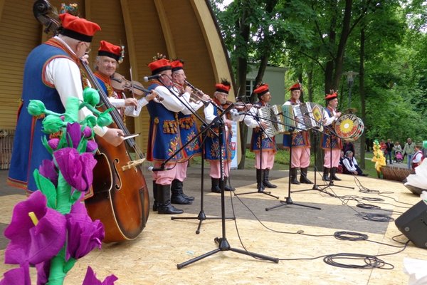 XXXVII Buskie Spotkania z Folklorem - koncert laureatów - Kapela Buskowianie - III miejsce w kategorii kapel ludowychFot. DDK