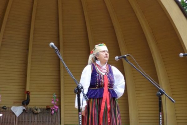 XXXVII Buskie Spotkania z Folklorem - koncert laureatów - Marianna Śmiłowska - I miejsce w kategorii solistów-śpiewakówFot. DDK