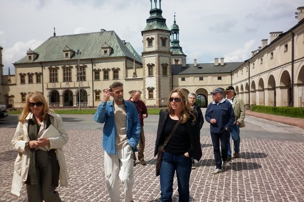 Plener malarski w Celinach - Artyści w Muzeum Narodowym w Kielcach
Źródło: Gospodarstwo Agroturystyczne „Gratka” 