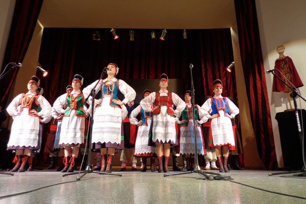 VIII Festiwal Zespołów Artystycznych Wsi Polskiej - Kielce 2013 - Źródło: Dział Dziedzictwa Kulturowego WDK