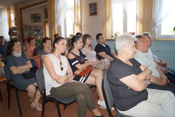 Spotkanie autorskie z Tanyą Valko  - Źródło: Biblioteka Centrum Kultury w Piekoszowie